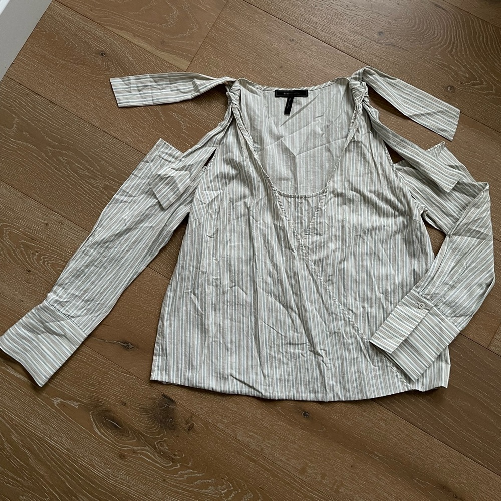 BCBGMaxAzria top